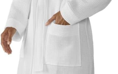 Test du peignoir Coyuchi en coton bio gaufré : style spa et séchage rapide