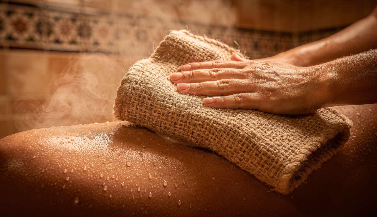 Comment utiliser un gant de kessa dans votre hammam ? Comment utiliser un gant de kessa dans votre hammam ?